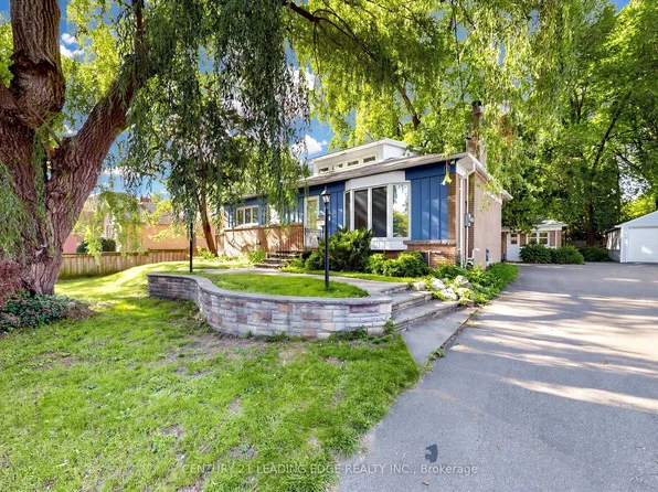 4 Rougecrest Dr, Markham, ON L3P 3B6