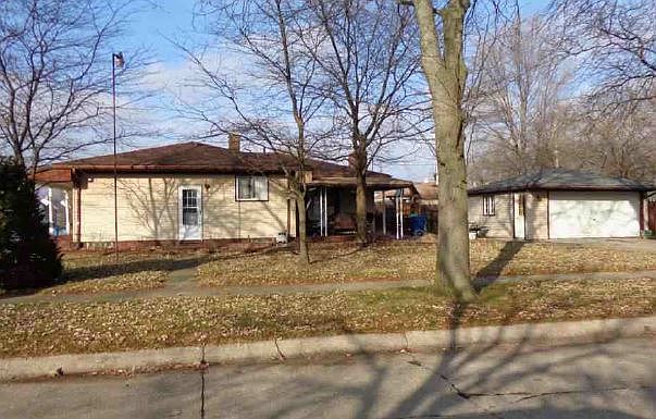 2nd image of 24400 Berry Ave
