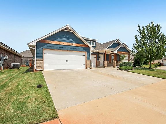 3rd image of 18700 Big Cedar Way
