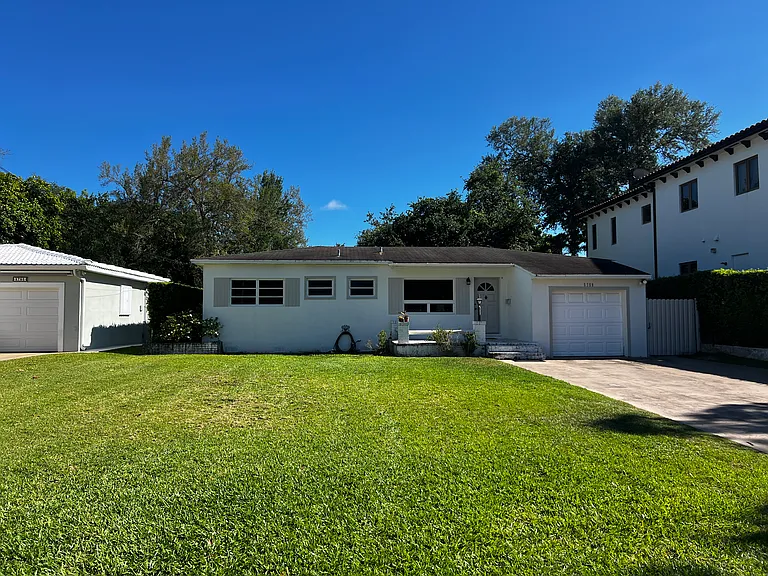 5758 SW 27th St — Photo 35