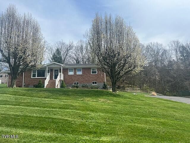 1st image of 103 Martindale Rd