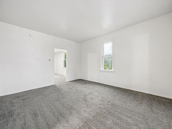 2nd image of 910 Harrison Ave