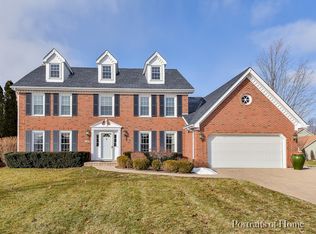 1790 Whitt Ct, Wheaton, IL 60189