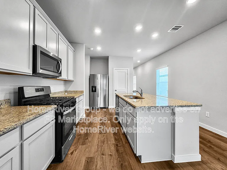 11889 Whirlaway Dr — Photo 5