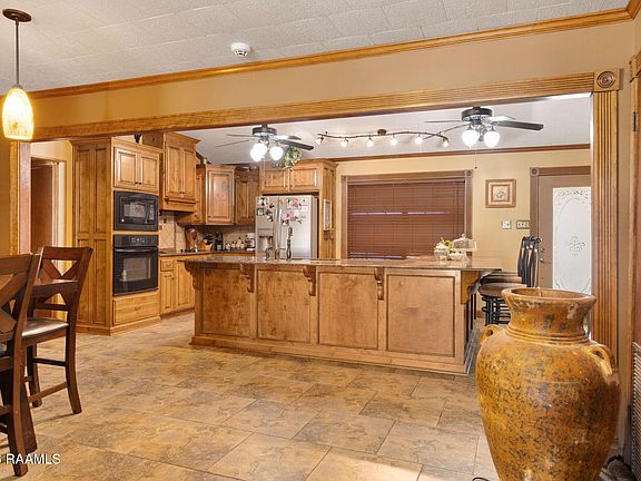 4th image of 2300 Claude Leblanc Rd