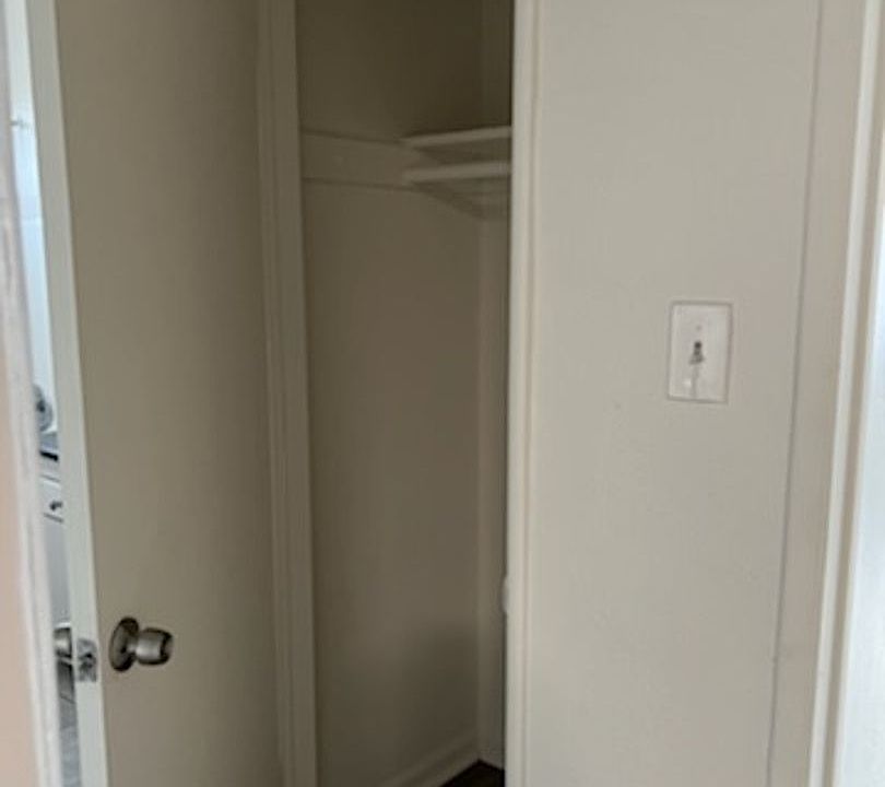 Blythe Apartments 1462331 Blythe St Panorama City CA Zillow