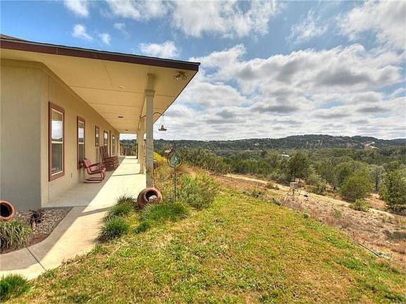 4th image of 21106 Bertram Ln