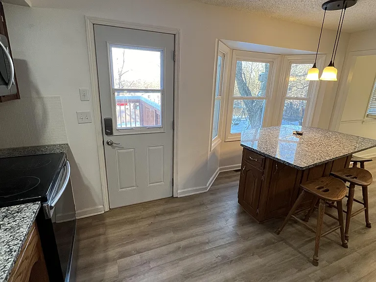 503 Aspen Way — Photo 9