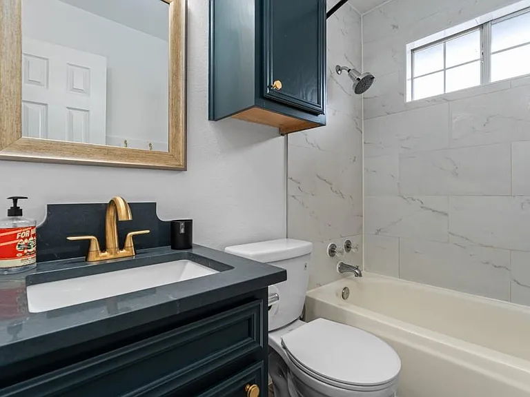 1409 Lantern Light Dr — Photo 14