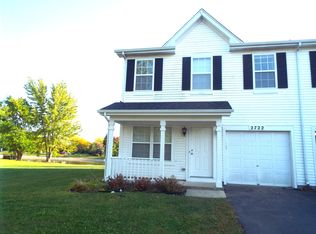 2722 Idaho Rd, Naperville, IL 60564