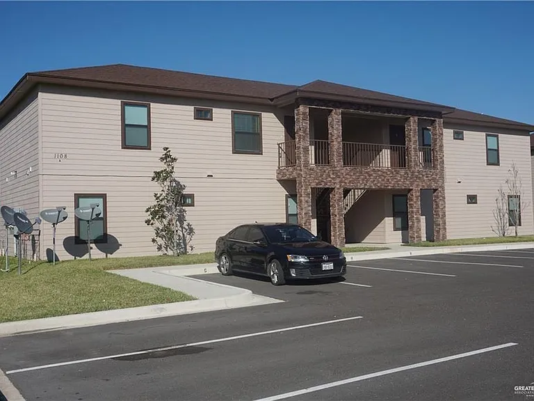 1112 W Eisenhower St #B — Photo 1