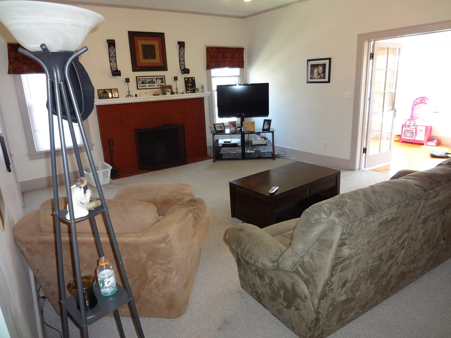 2 bed, 1375 sqft, $1,100 — Photo 2