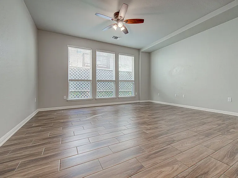 8816 Blaze Dr — Photo 8