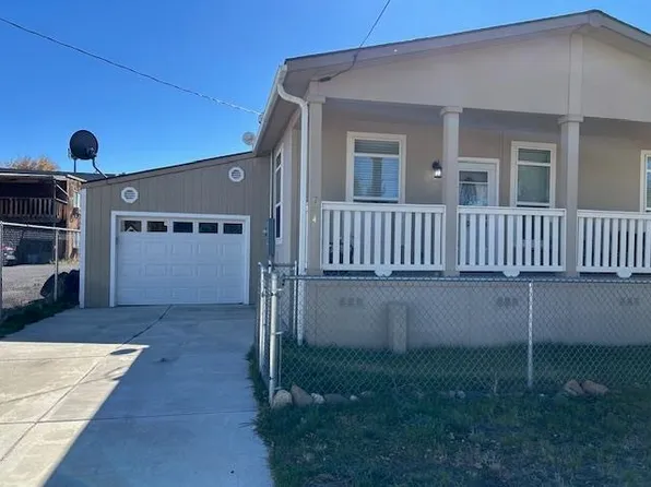 704 School St, Loyalton, CA 96118