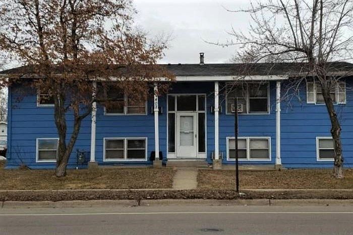 2nd image of 402 33rd Ave N