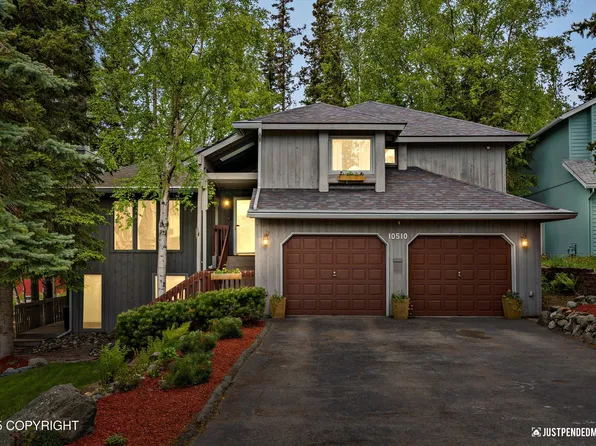10510 Constitution Cir, Eagle River, AK 99577
