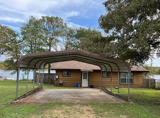 396 Big Bow, Smithville, TX 78957