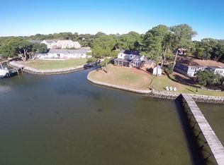 2609 Moss Rd, Virginia Beach, VA 23451