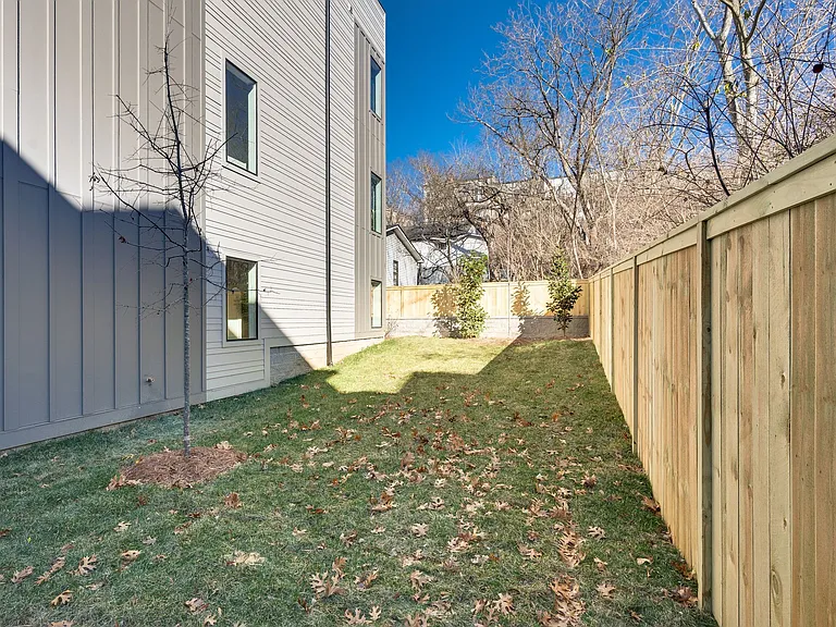 16B Willis St — Photo 72