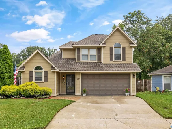 1027 Brisbane Ln SE, Huntsville, AL 35803