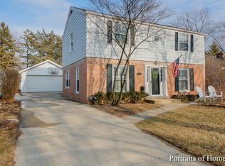 311 S Summit St, Wheaton, IL 60187