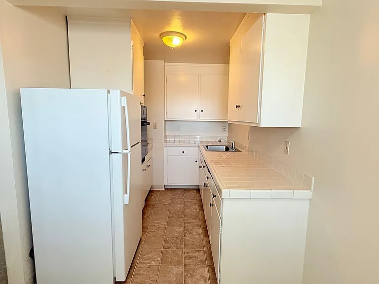 627 Dowling Blvd — Photo 5