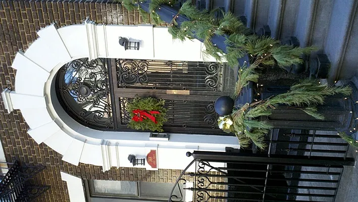 Sold by Owner | media 21