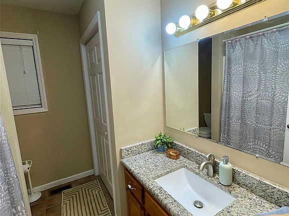 4th image of 1676 Plyler Lake Rd