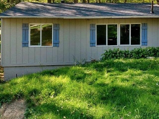 1st image of 5247 Parklane Dr