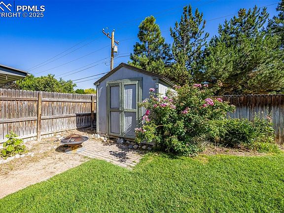 3rd image of 3721 Bison Ln