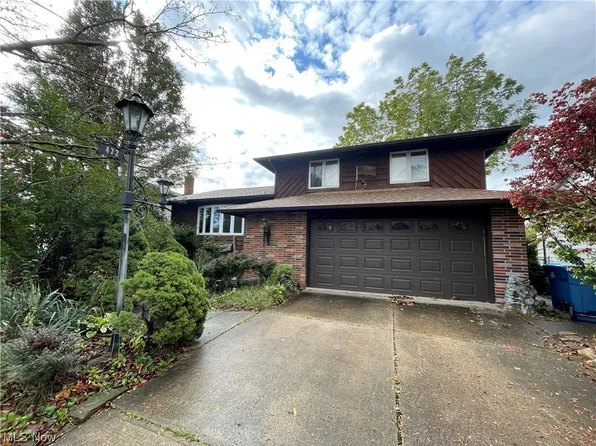 472 Saint Lawrence Blvd, Eastlake, OH 44095