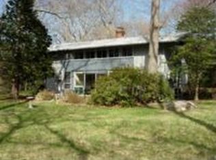 141 White Horn Dr, Kingston, RI 02881