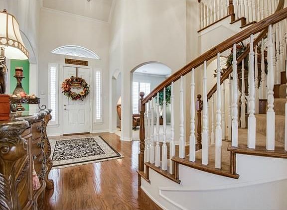 4th image of this home