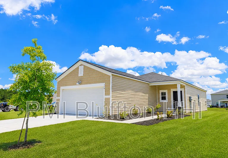 118 Hydrangea Way — Photo 1