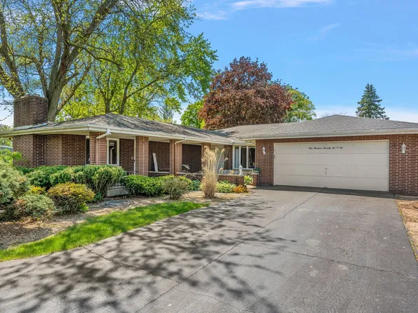 17206 Wentworth Ave, Lansing, IL 60438