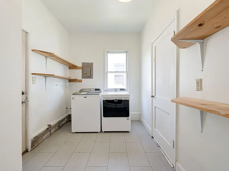 604 N Stewart Ave — Photo 15
