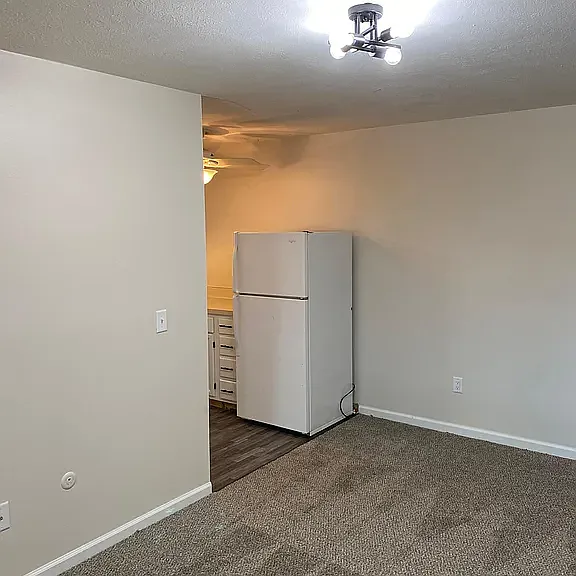 1740 N Star Ave #5 — Photo 6