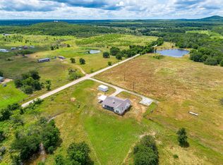 194 Reeves Rd, Jacksboro, TX 76458