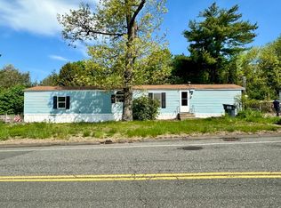 242 Old Warren Rd, Palmer, MA 01069