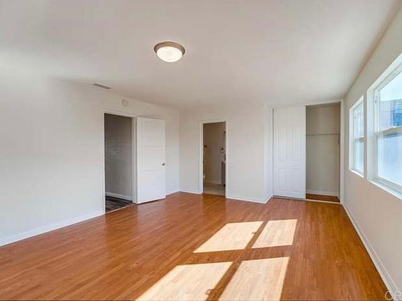 2nd image of 1326 Roselawn St #4