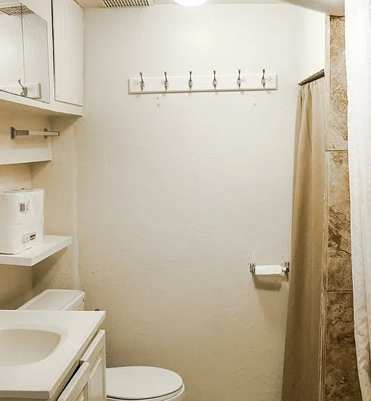 288 N 400 W #DOWNSTAIRS — Photo 15