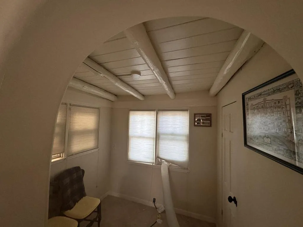 222 Artist Rd — Photo 2