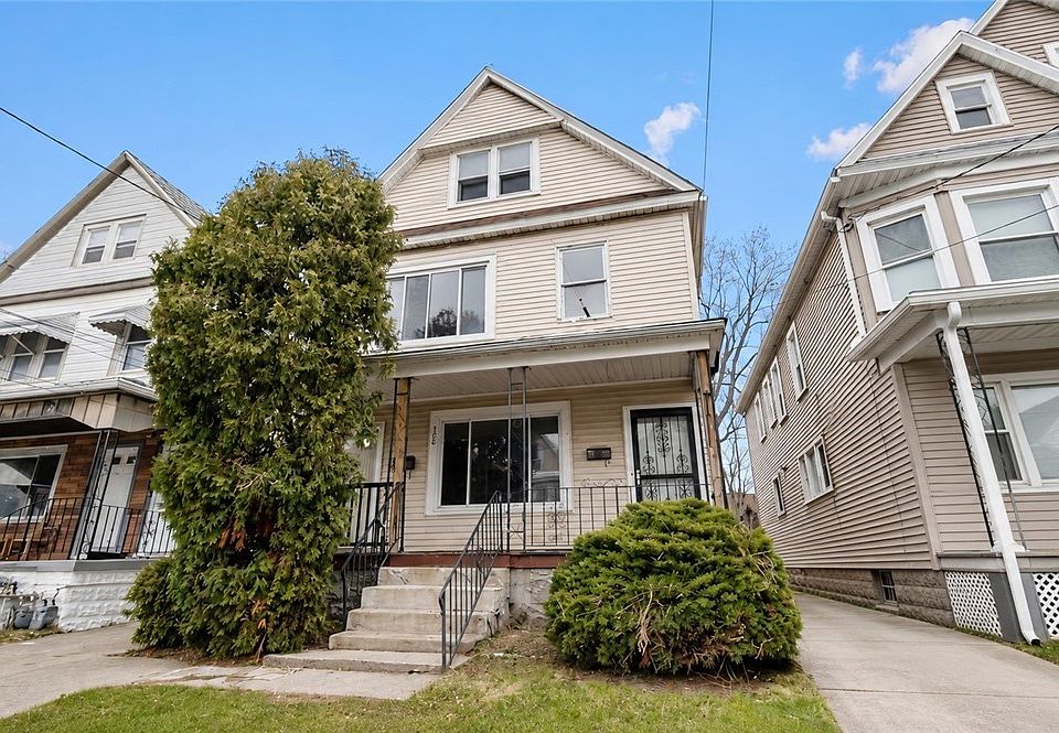 1st image of 123 Peter St