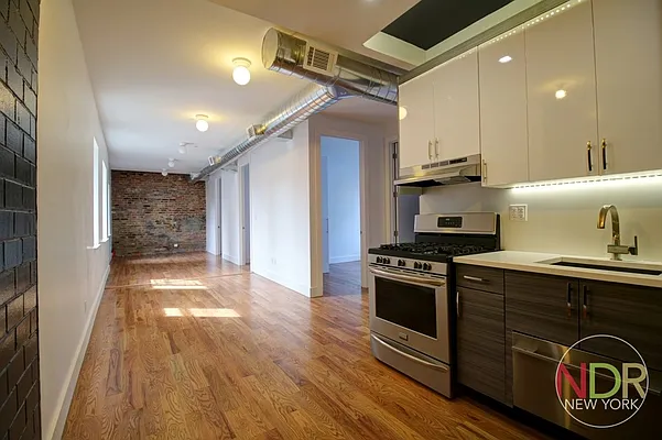 Rented by Next Door Realty NYC | media 33