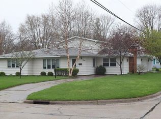 1809 21st Ave, Sterling, IL 61081