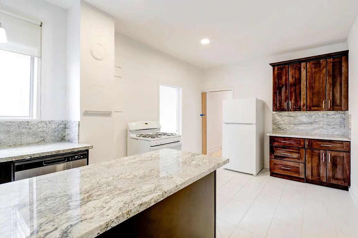 39A Cook St — Photo 1