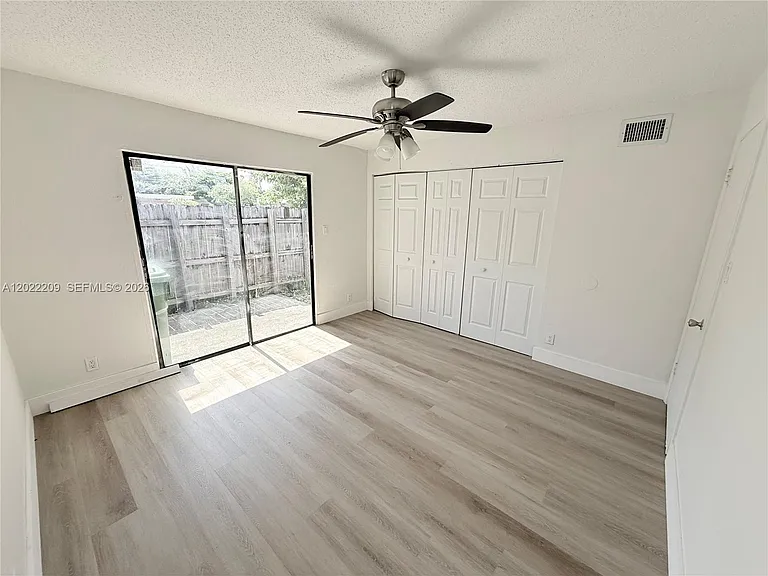 1309 NW 8th Ave — Photo 8