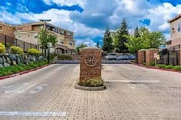 700 Moon Cir #Z — Photo 10
