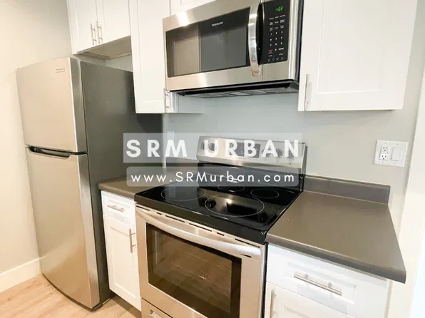 3041 C St APT 3, San Diego, CA 92102
