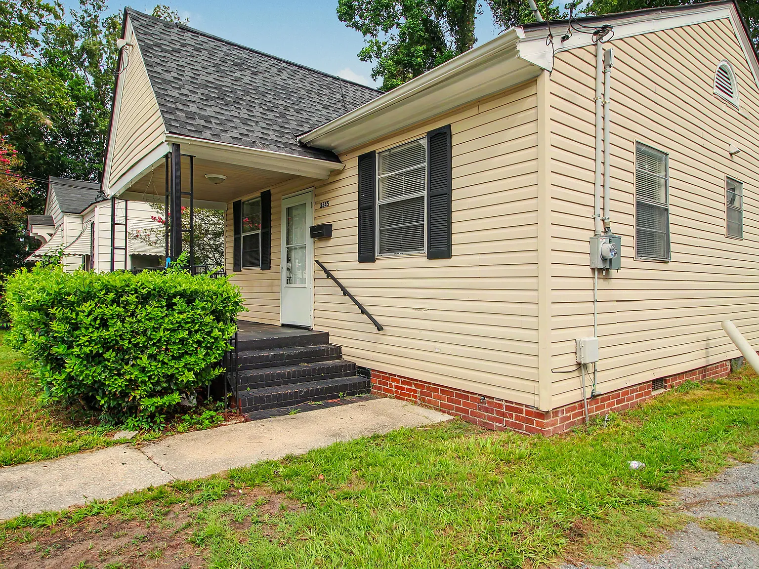 2 bed, 1.0 bath, 840 sqft, $1,400 — Photo 4